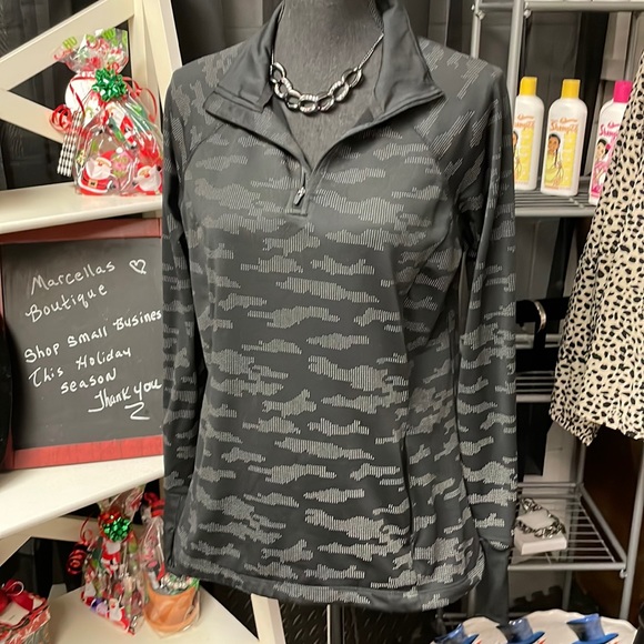 Avia Tops - Avia like new ladies comfort top / active wear